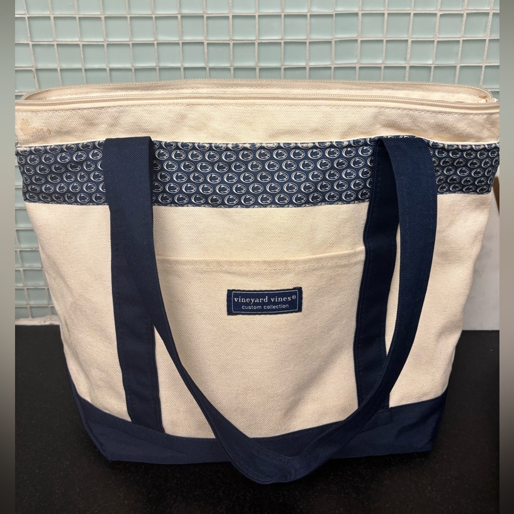 Vineyard Vines Navy and Cream Canvas Tote